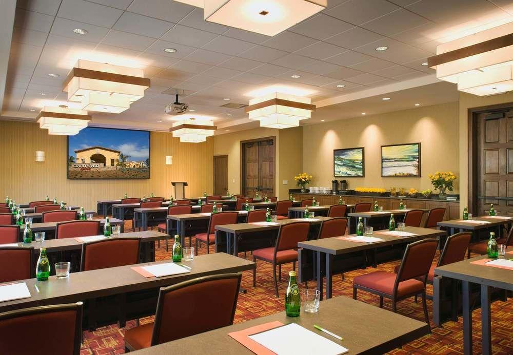 Courtyard By Marriott Santa Barbara Goleta Hotell Exteriör bild