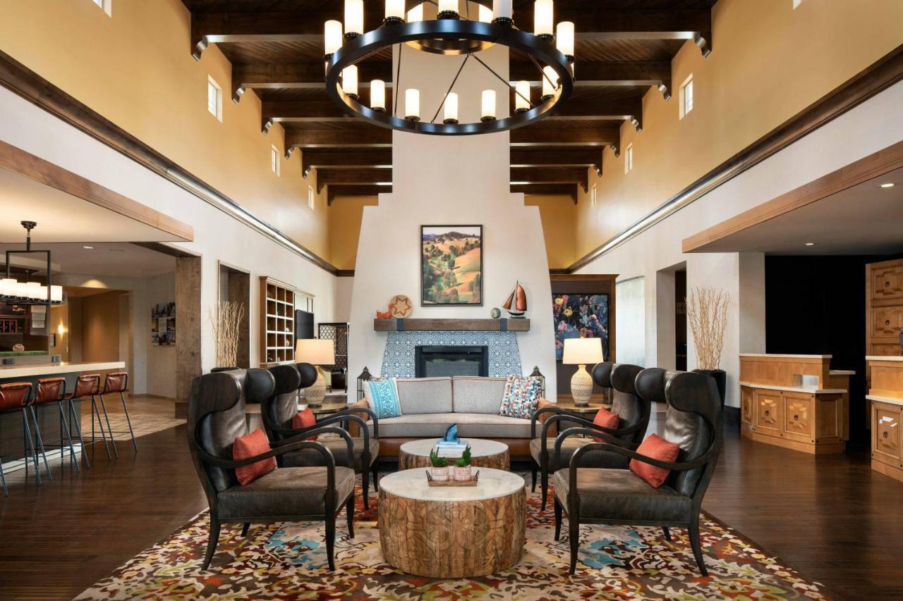 Courtyard By Marriott Santa Barbara Goleta Hotell Exteriör bild