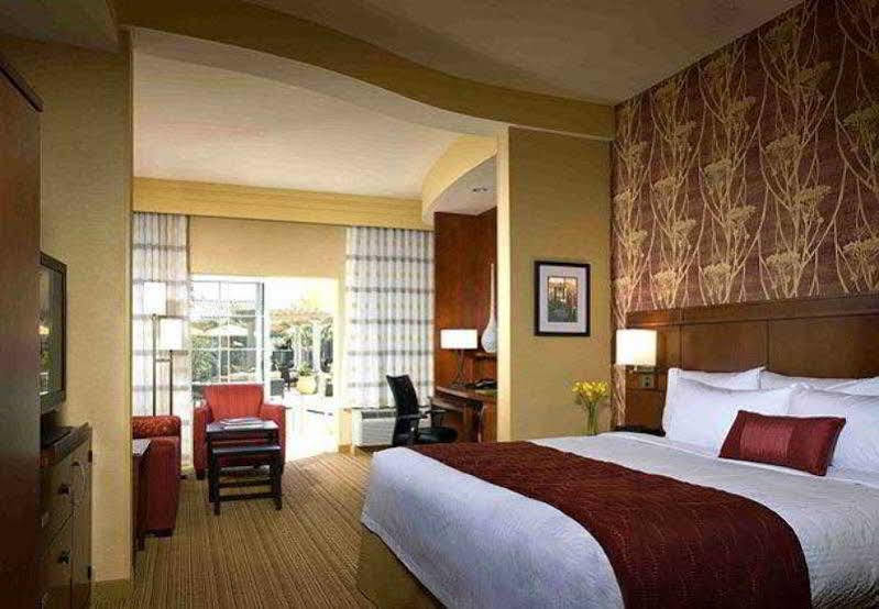 Courtyard By Marriott Santa Barbara Goleta Hotell Exteriör bild